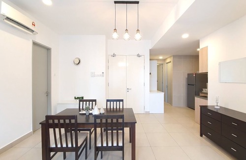 Pantai Dalam Apartment | Luxury Apartment with direct link-bridge to LRT