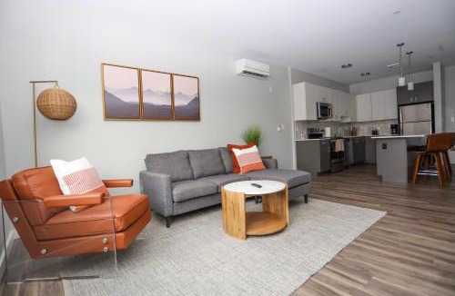 Reading Apartment | Luxury Apartment with Gym, Steps From Commuter Rail #3013