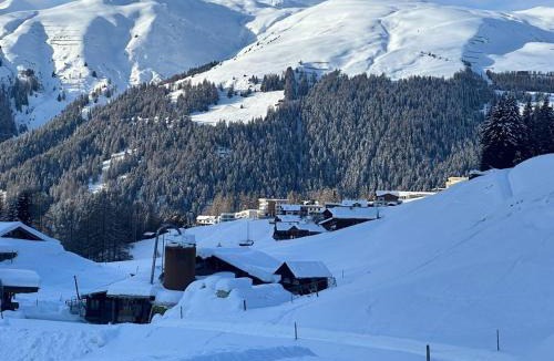 Clavadel House | Luxury Apartment with Mountain Views in Davos