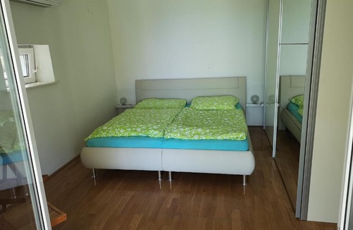 Okrug Donji Apartment | Luxury apartment with own terrace and sea view