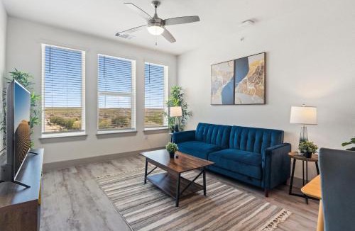 Stony Ridge North Apartment | Luxury Apartments Near Airport