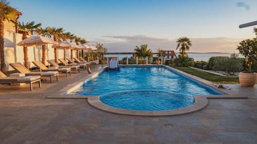 Mandre Apartment | Luxury Apartments White Villa Violeta