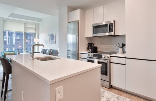Seaport District Apartment | Luxury Apt Downtown Seaport