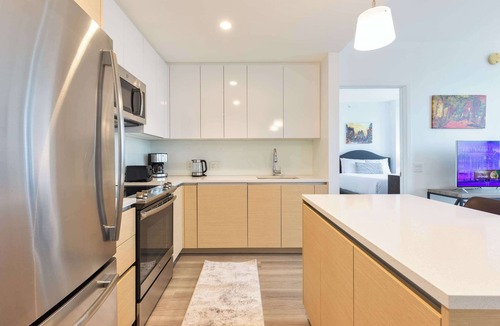 Boston Apartment | Luxury Apt Downtown with Pool