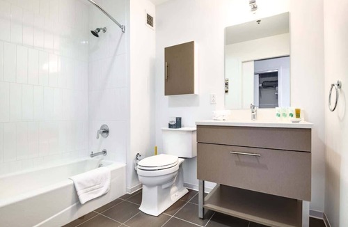 East Cambridge Apartment | Luxury Apt Near Kendall Square