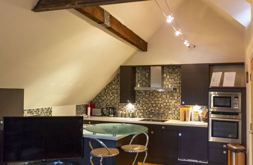 Whitefield Apartment | Luxury Apt No. 2 - One Bed Apartment