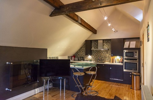 Whitefield Apartment | Luxury Apt No. 2 - One Bed Apartment