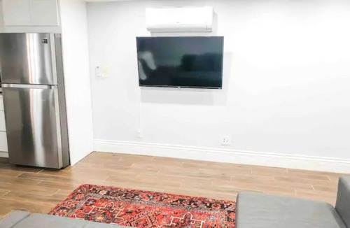 Ocean Hill Apartment | Luxury APT w/Backyard + Close Transportation