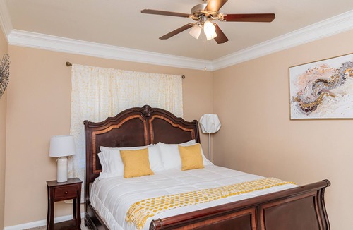 George Bush Park/Eldridge Apartment | Luxury Apt Westheimer/Galleria
