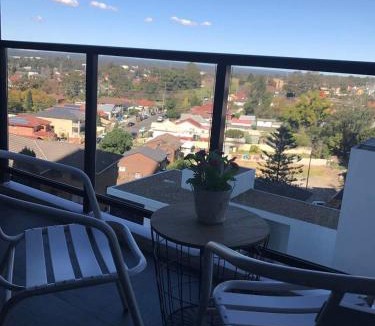 Liverpool Apartment | Luxury Apt with 2BR plus 2Bath