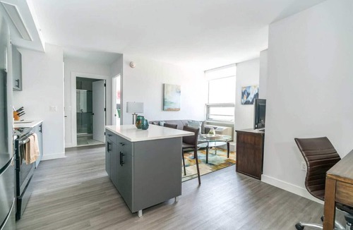 New Rochelle Apartment | Luxury Apt with Rooftop