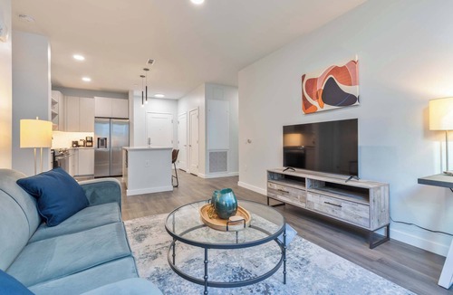 Piety Corner Apartment | Luxury Apt with Rooftop Terrace and Pool