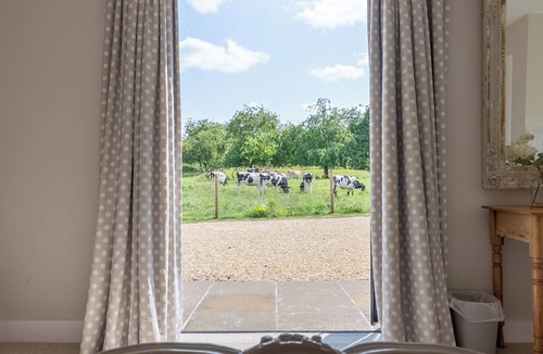 South Cadbury House | Luxury, architect designed 7 bedroom barn conversion in idyllic rural setting.