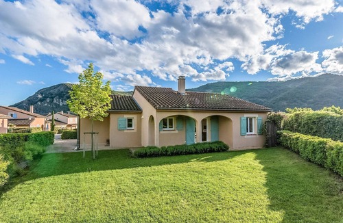 Vallon-Pont-d'Arc Villa | Luxury Ardeche Villa | Villa Lavande | 2 Bedrooms | Private Pool
