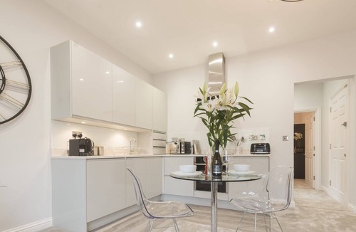 Ascot Apartment | Luxury Ascot Apartment Close To Racecourse No 5