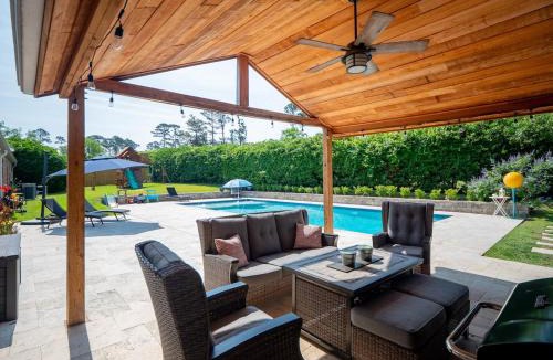 Valdosta Villa | Luxury At Meadowbrook, Pool Home, Fire Pit, Fort