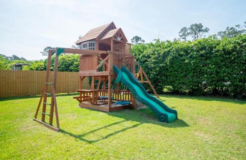 Valdosta Villa | Luxury At Meadowbrook, Pool Home, Fire Pit, Fort