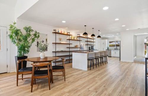 University Hills and Windsor Park House | Luxury Austin Retreat w Pool, Games, Sleeps 12