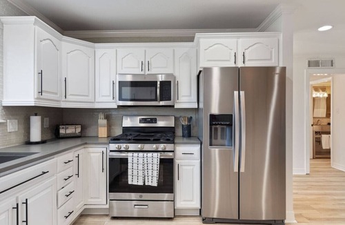 University Hills and Windsor Park House | Luxury Austin Retreat w/Pool, Games, Sleeps 12