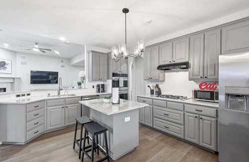 Lewisville House | Luxury Backyard Pool & Patio Oasis (4-BD/2.5-BA)