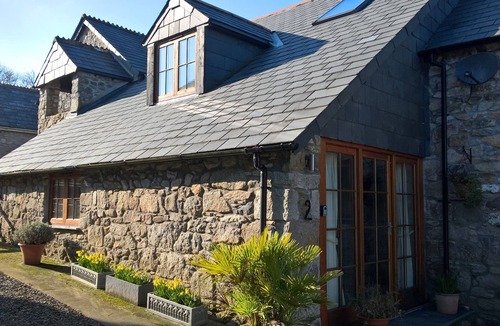 Stenalees Cottage | Luxury Barn Conversion -Ideal Location for both Coasts and Eden Project