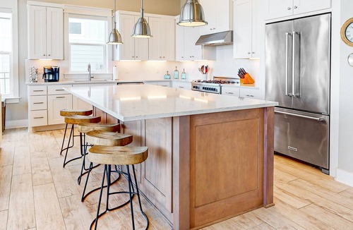 Rockport House | Luxury bayfront home with plunge pool, outdoor kitchen, docks, kayaks & SUPs