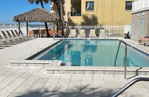 Madeira Beach Condo | Luxury Beach Escape near John's Pass - Seaview #403