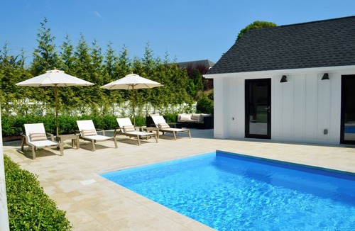 Shinnecock Hills House | Luxury beach home stay steps to US Open Golf!