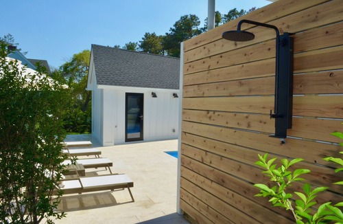Shinnecock Hills House | Luxury beach home stay steps to US Open Golf!