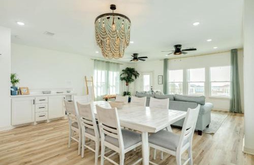 Surfside Beach House | Luxury Beach House Minutes to Sand