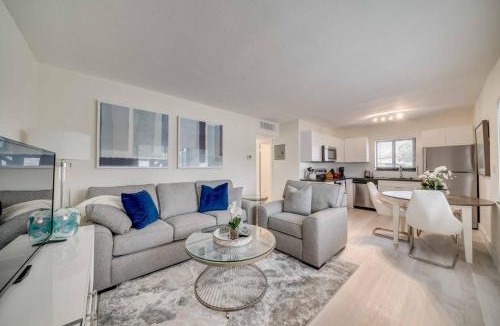 Imperial Point Apartment | Luxury Beach - Resort for 6 ppl with pool