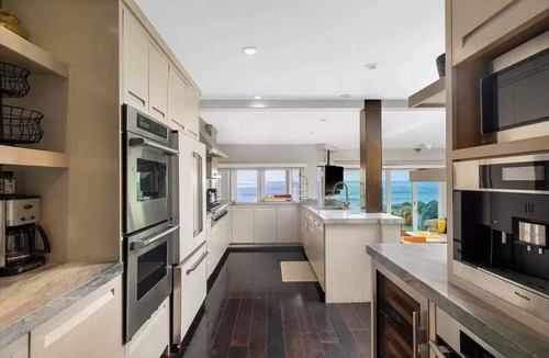 El Porto House | Luxury Beachfront Strand Home I Private Theater