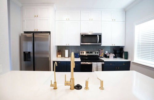 Surfside Beach House | Luxury Beachfront Villa - 19 | Newly Renovated | Pet Friendly | 5 Star Amenities
