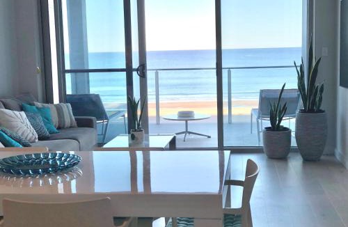 Moana Apartment | Luxury beachfront apartment