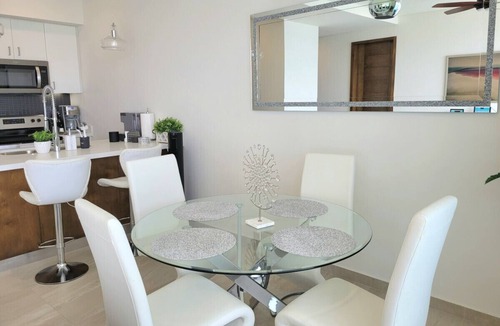 Primo Tapia Condo | Luxury Beachfront Condo + Pool & Jacuzzi