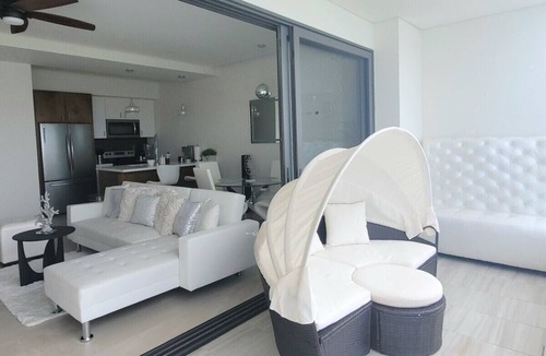 Primo Tapia Condo | Luxury Beachfront Condo + Pool & Jacuzzi