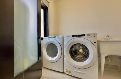 Costa de Oro Apartment | Luxury Beachfront Condo 3BR 3BA with stunning views