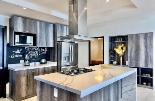 Costa de Oro Apartment | Luxury Beachfront Condo 3BR 3BA with stunning views