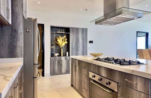 Costa de Oro Apartment | Luxury Beachfront Condo 3BR 3BA with stunning views