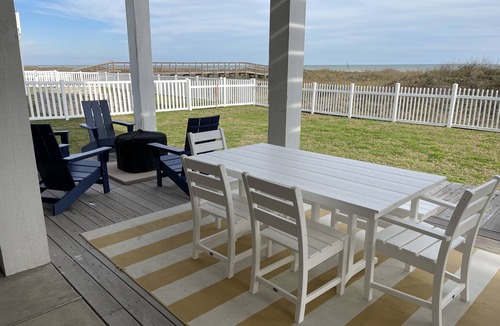 Miramar House | Luxury Beachfront Home for your enjoyment!