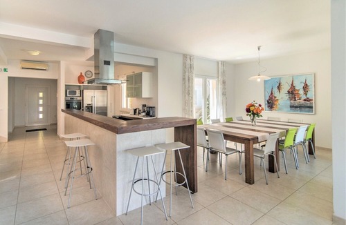 Mirce Villa | Luxury Beachfront Villa Mediterranean with private heated pool and Jacuzzi at the beach in Mirca - Brac