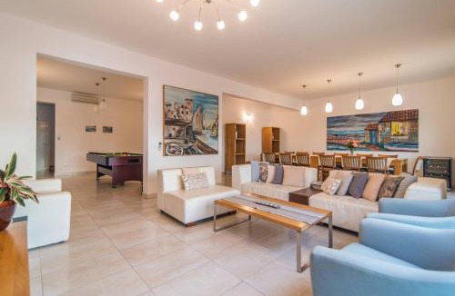 Mirce Villa | Luxury beachfront Villa Casa Mare with heated pool near Supetar - Brač