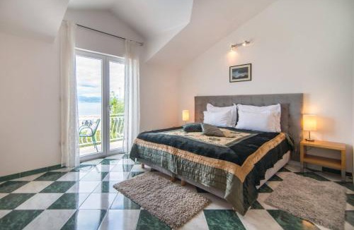 Mirce Villa | Luxury beachfront Villa Casa Mare with heated pool near Supetar - Brač