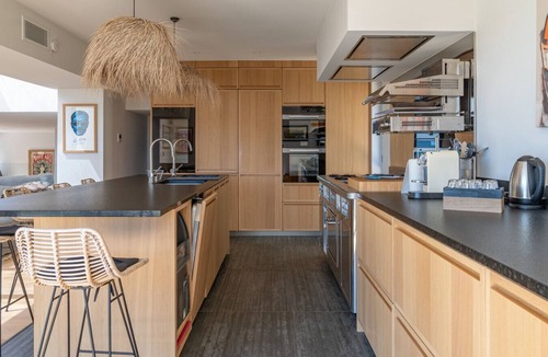 Sete Villa | Luxury beachfront villa with heated pool and sea views in Sète