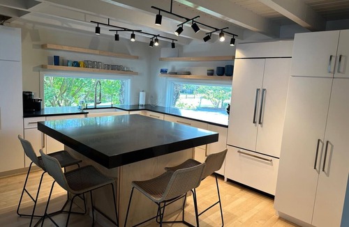 North Shores Cottage | Luxury Beachside Escape w/Private Pool, Elevator, & Ocean Views!