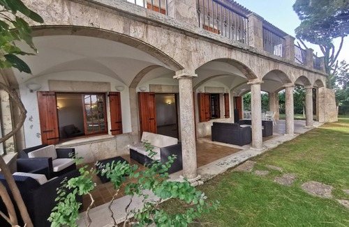 S'Agaro Cottage | Luxury Beachside Villa with Pool, 100m from S’Agaró Beach