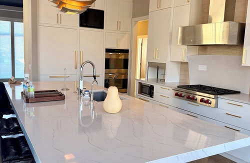 Eden Prairie House | Luxury Bearpath Home - Twin Cities Getaway