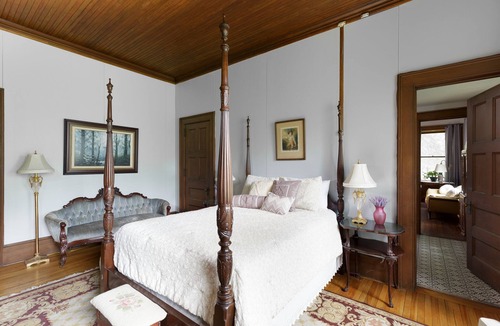 Lyons Falls Bed & Breakfast | luxury Bed & Breakfast accommodations Tug Hill NY