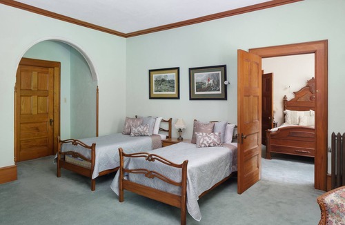 Lyons Falls Bed & Breakfast | luxury Bed & Breakfast accommodations Tug Hill NY