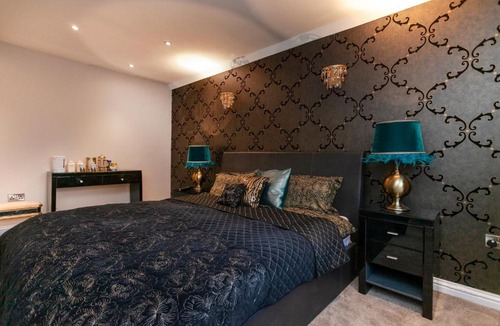 Leicester House | Luxury bedroom